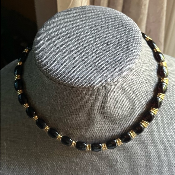 Monet Jewelry - Vintage Monet Necklace